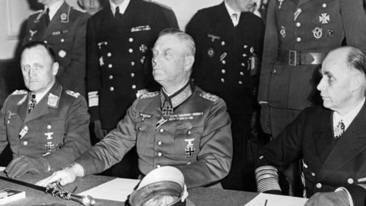 el-75-aniversario-de-la-rendicion-de-alemania-el-fin-de-la-ii-guerra-mundial-655x368